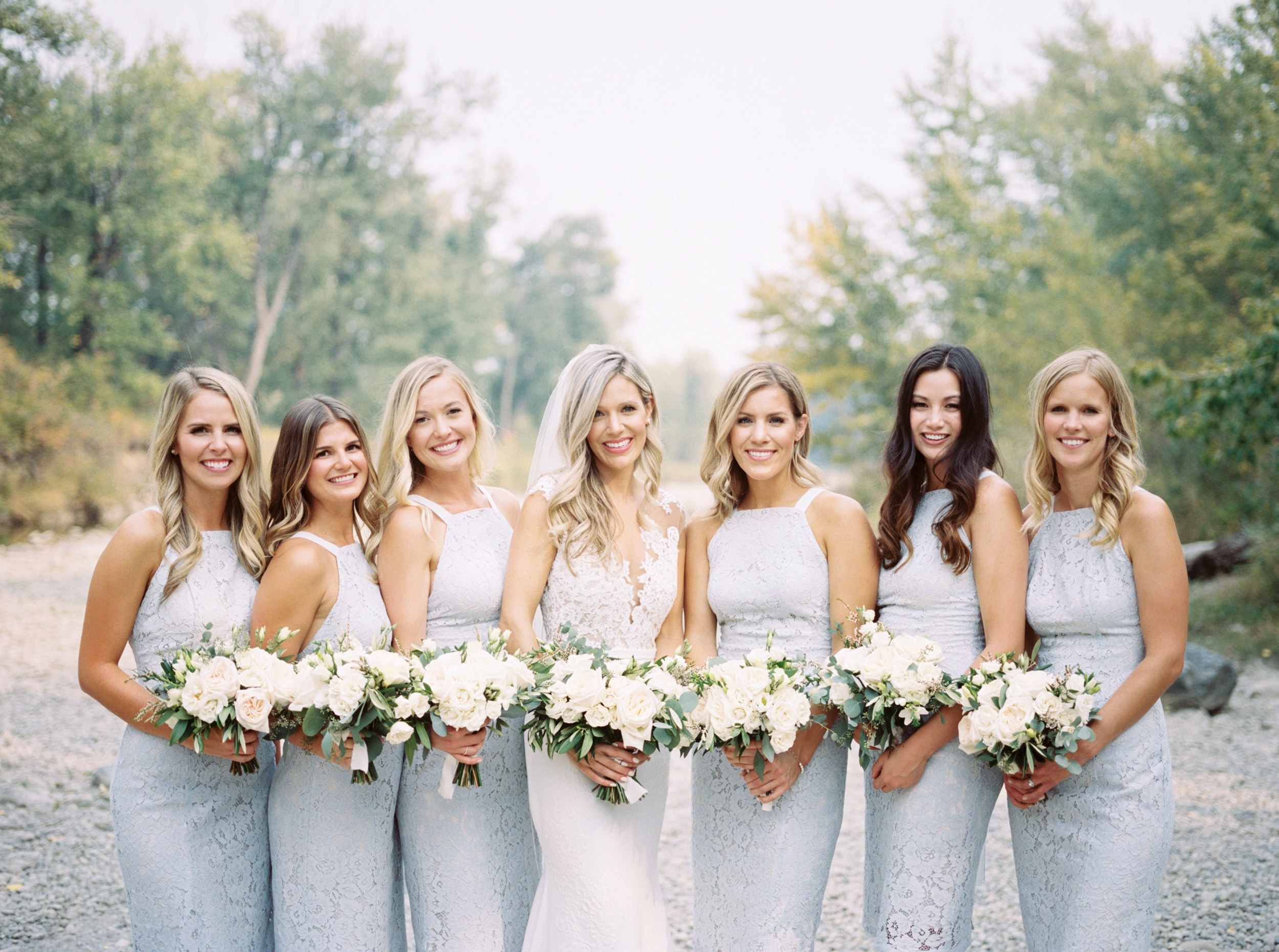 A Calgary wedding at the Lake House with bridal and bridesmaids
