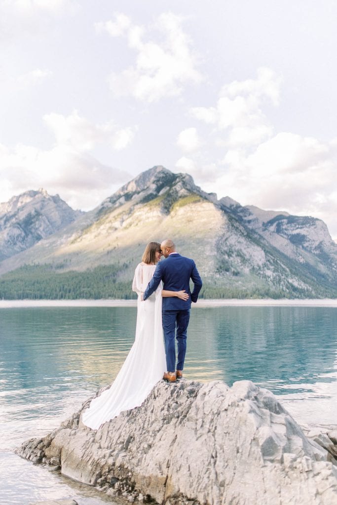Calgary wedding photography Banff wedding photoshoot lake minnewanka