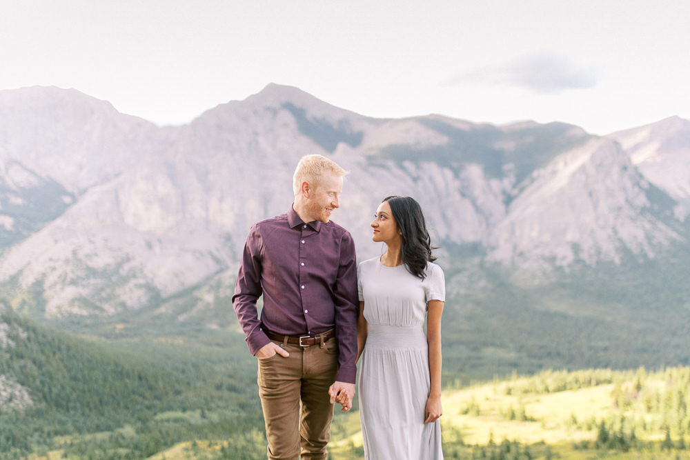 Calgary-wedding-photography-Yamnuska-engagement-session-18