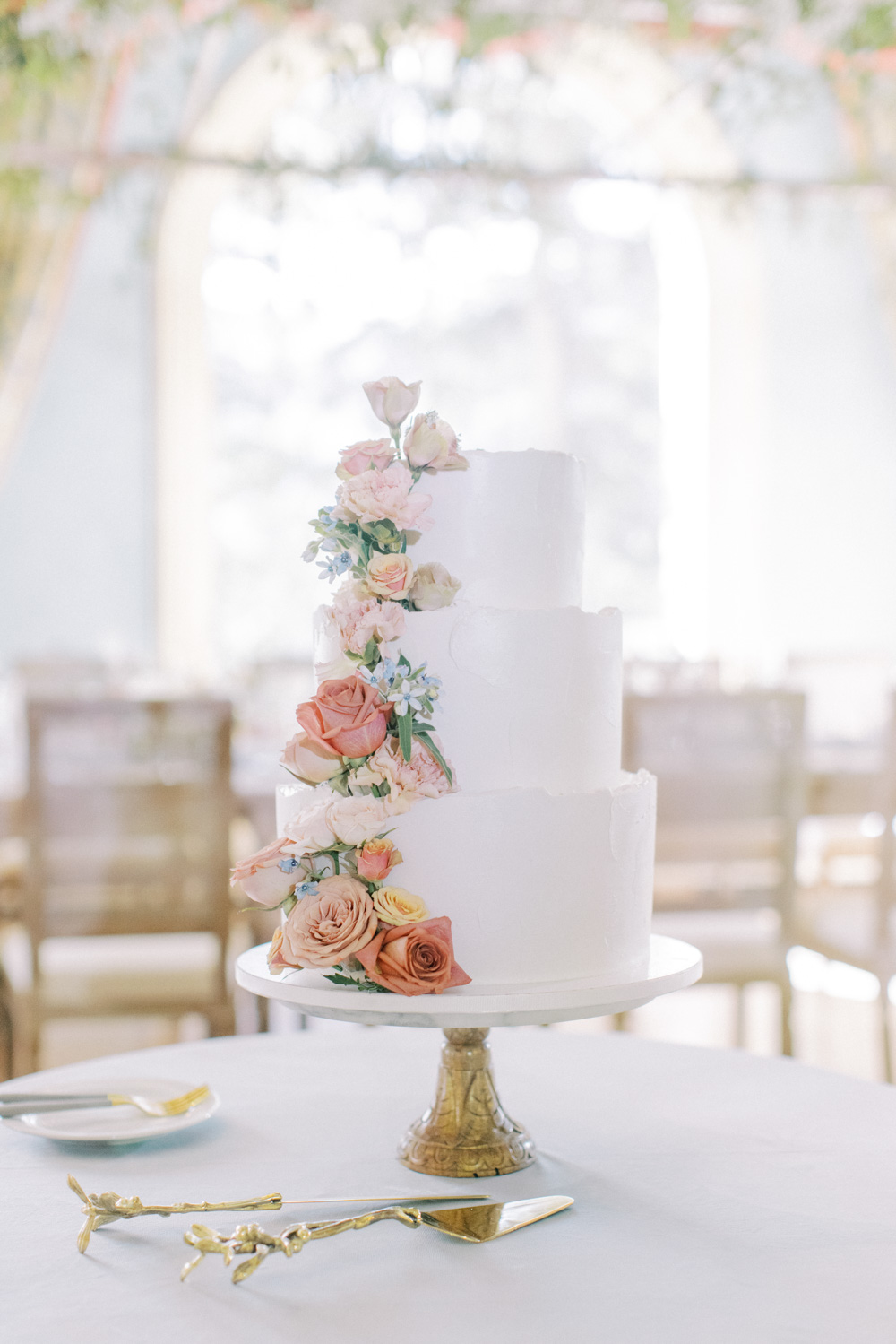 Wedding cake detail photograph at the Fairmont Banff Springs designed by Calgary wedding planner Julianne Young weddings